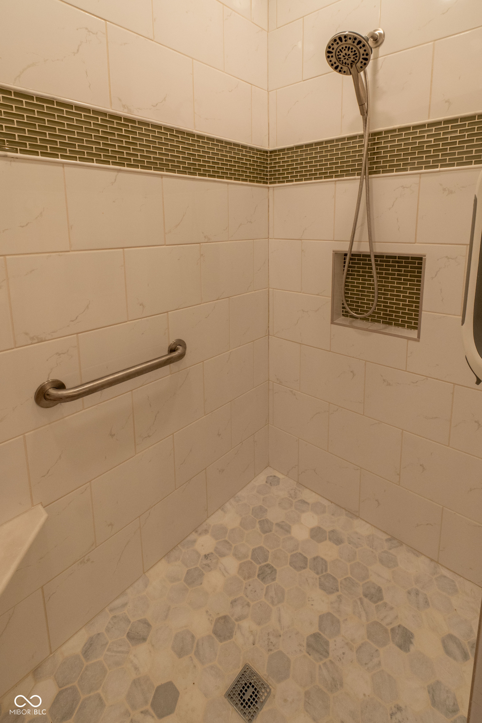 1701 Pathway Drive N