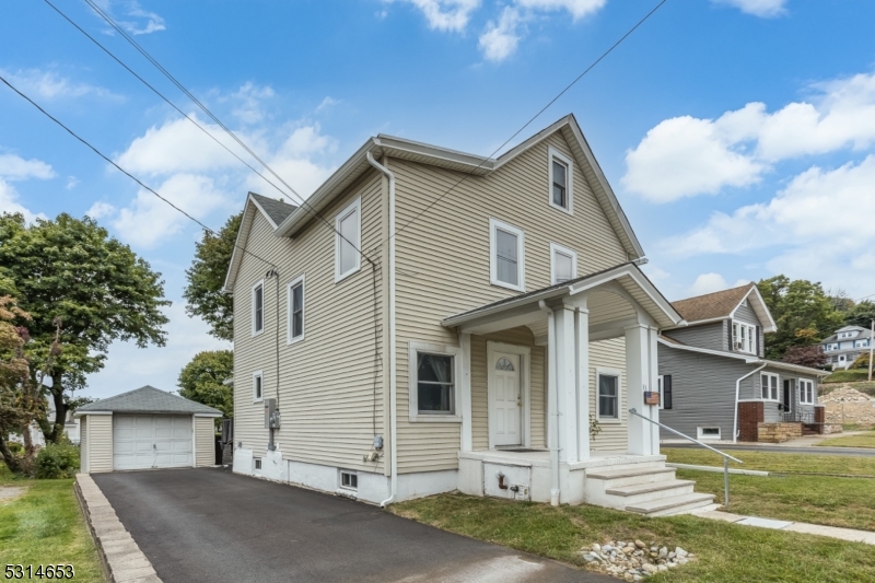 33 Ledgewood Ave