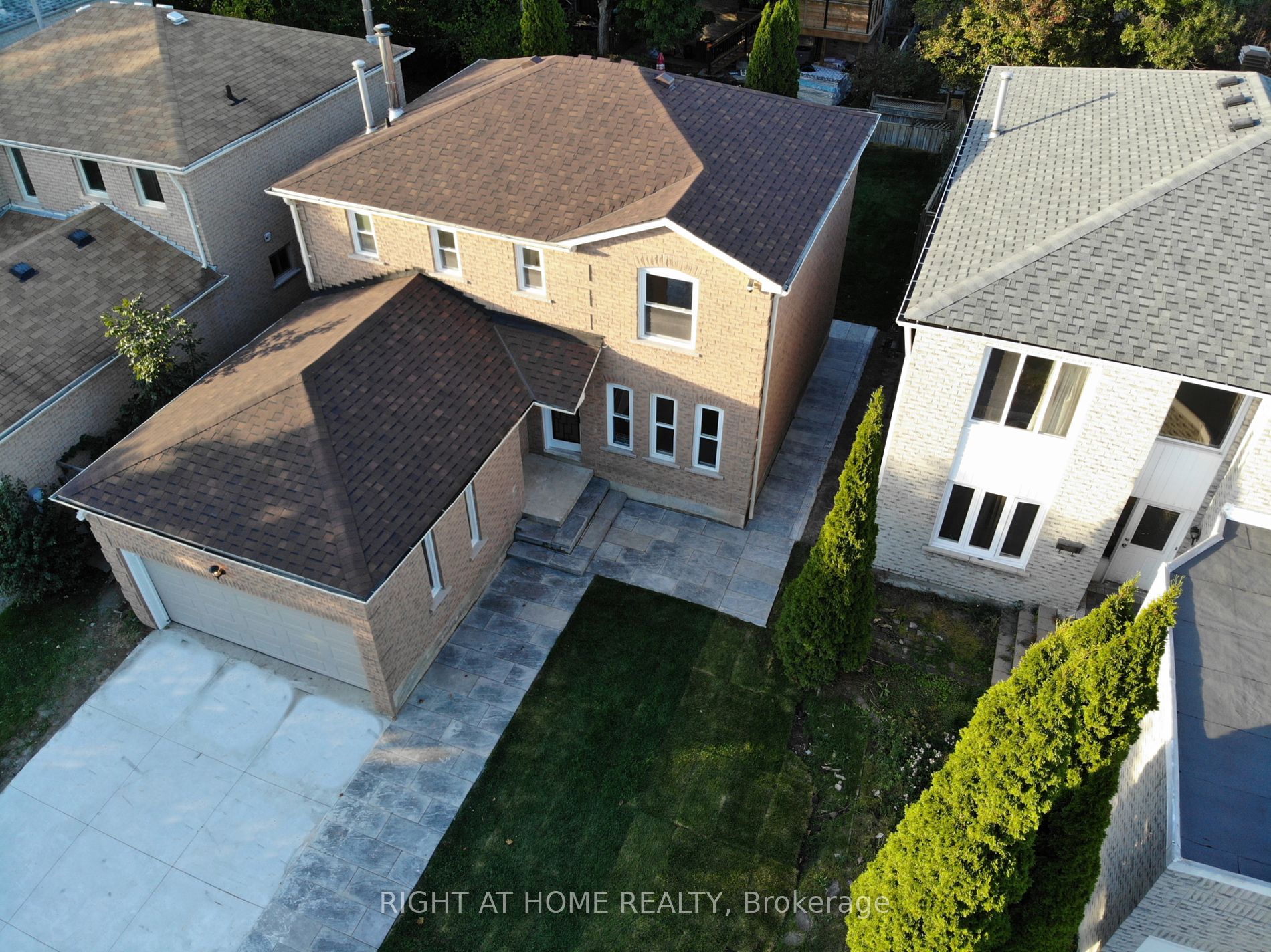 247 Hickling Tr
