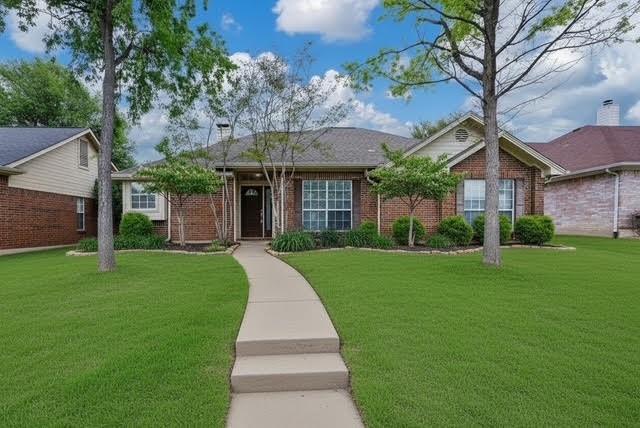 8290 Cripple Creek, Drive Frisco, TX