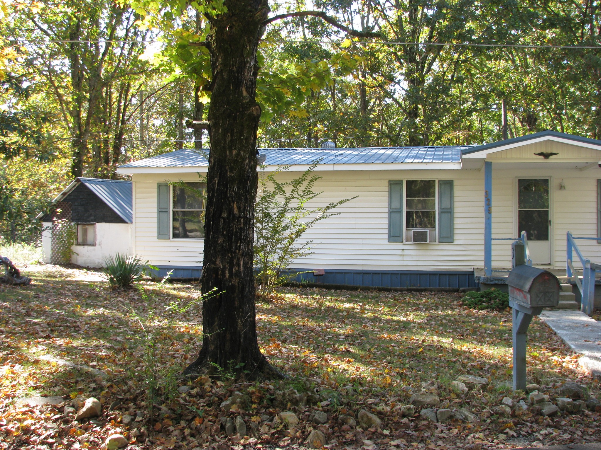 329 Clover Ln