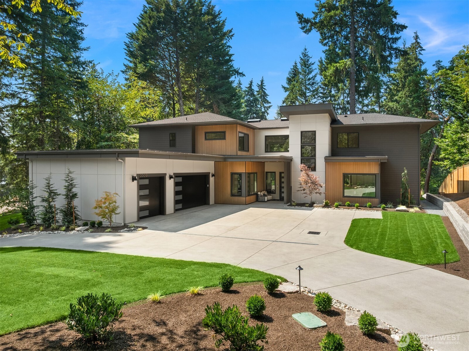 Bellevue - 2009  102nd Place SE