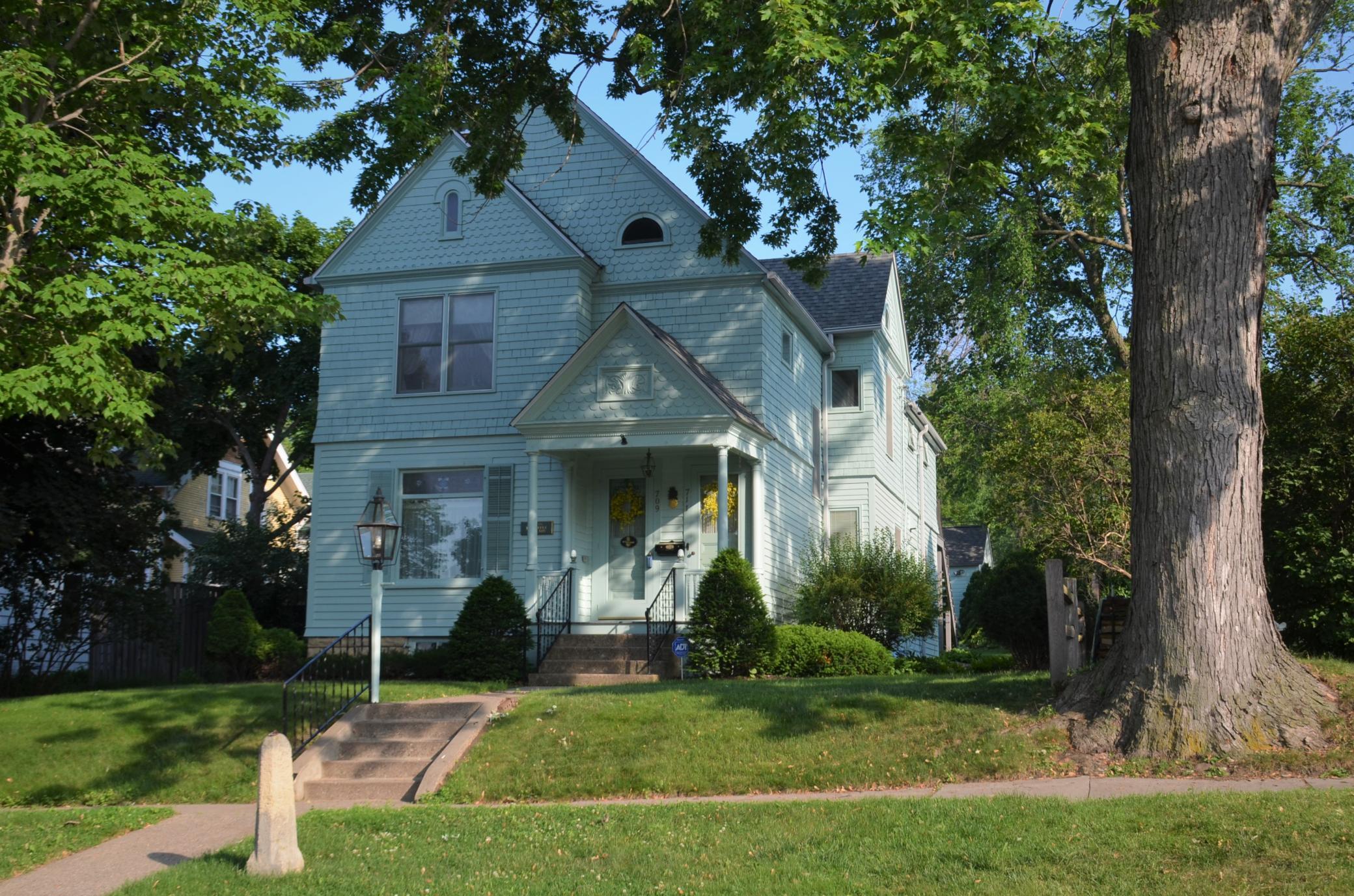 709 W 4th Street