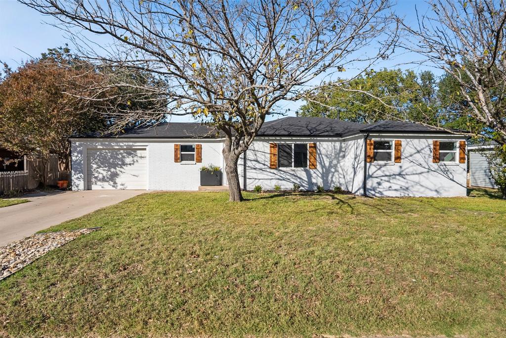 1318 W Water Street , Weatherford, TX, 