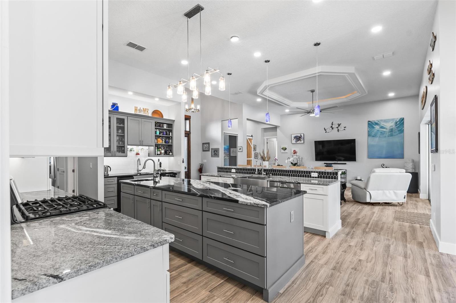46 Cottonwood Court
