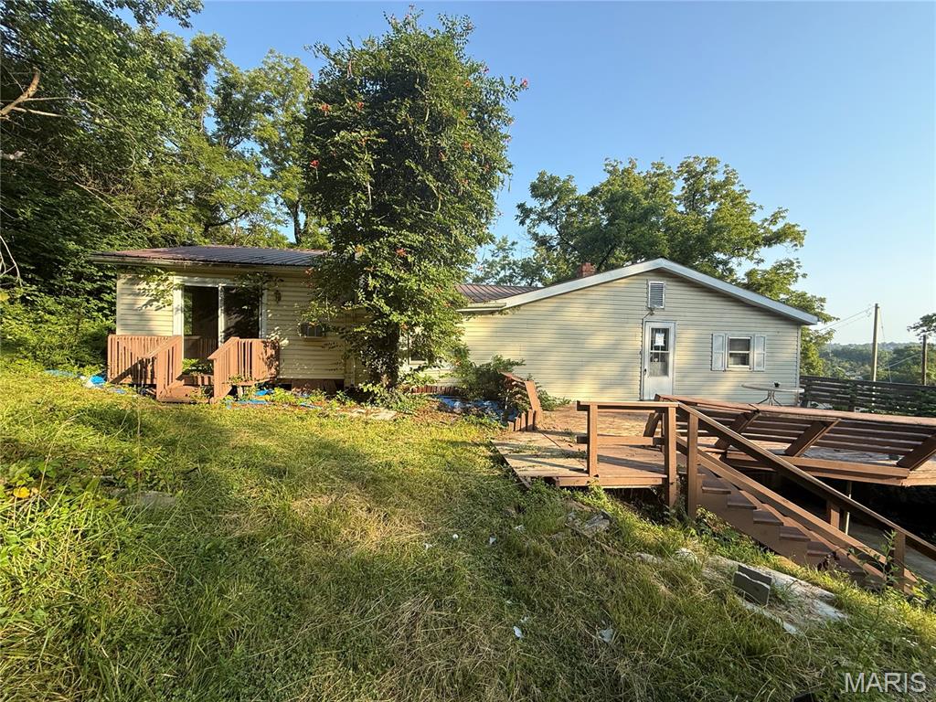 2405 Lilly Street