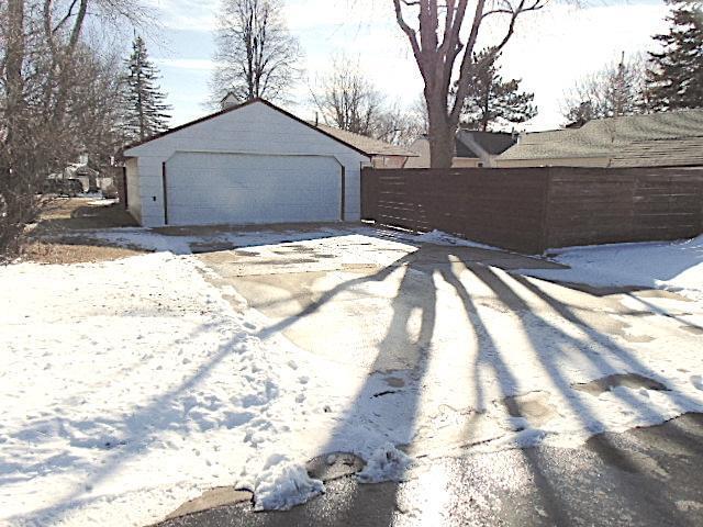 1913 Cedar Avenue