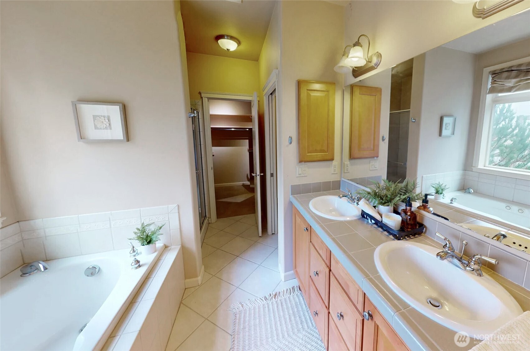 2440 S Steele Street 311