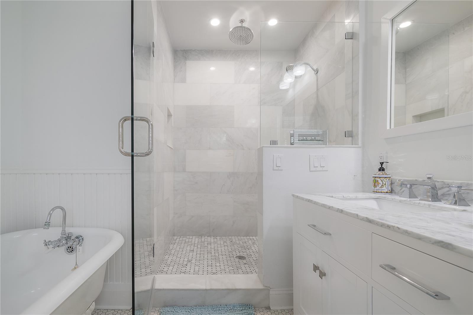 2921 W El Prado Boulevard