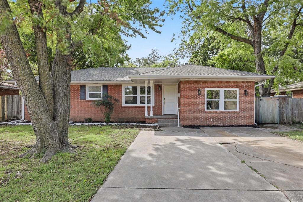 Move-in ready and fully refreshed, 1610 Caddell Ln is a standout in Norman just minutes from the OU campus. This home has been recently remodeled from top to bottom, with fresh paint, new flooring, and updated lighting throughout. The kitchen features new cabinets, countertops, and appliances, and both bathrooms have been completely redone with clean, modern finishes. Two separate living areas give you room to spread out, whether you need a cozy family room and a game-day hangout or a quiet space to work from home. Out back, the patio is made for entertaining: grill out, host friends, or enjoy a relaxing evening outdoors. With its close proximity to the University of Oklahoma, this home is ideal for faculty, staff, graduate students, families, or investors looking for a turnkey property in a high-demand location. Don’t miss your chance to see it. Schedule your showing today! Listing realtor has an ownership interest in the property and holds an Oklahoma real estate license. License #20417