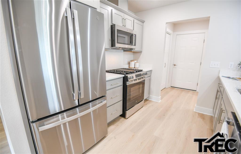 293 Cypress Dr