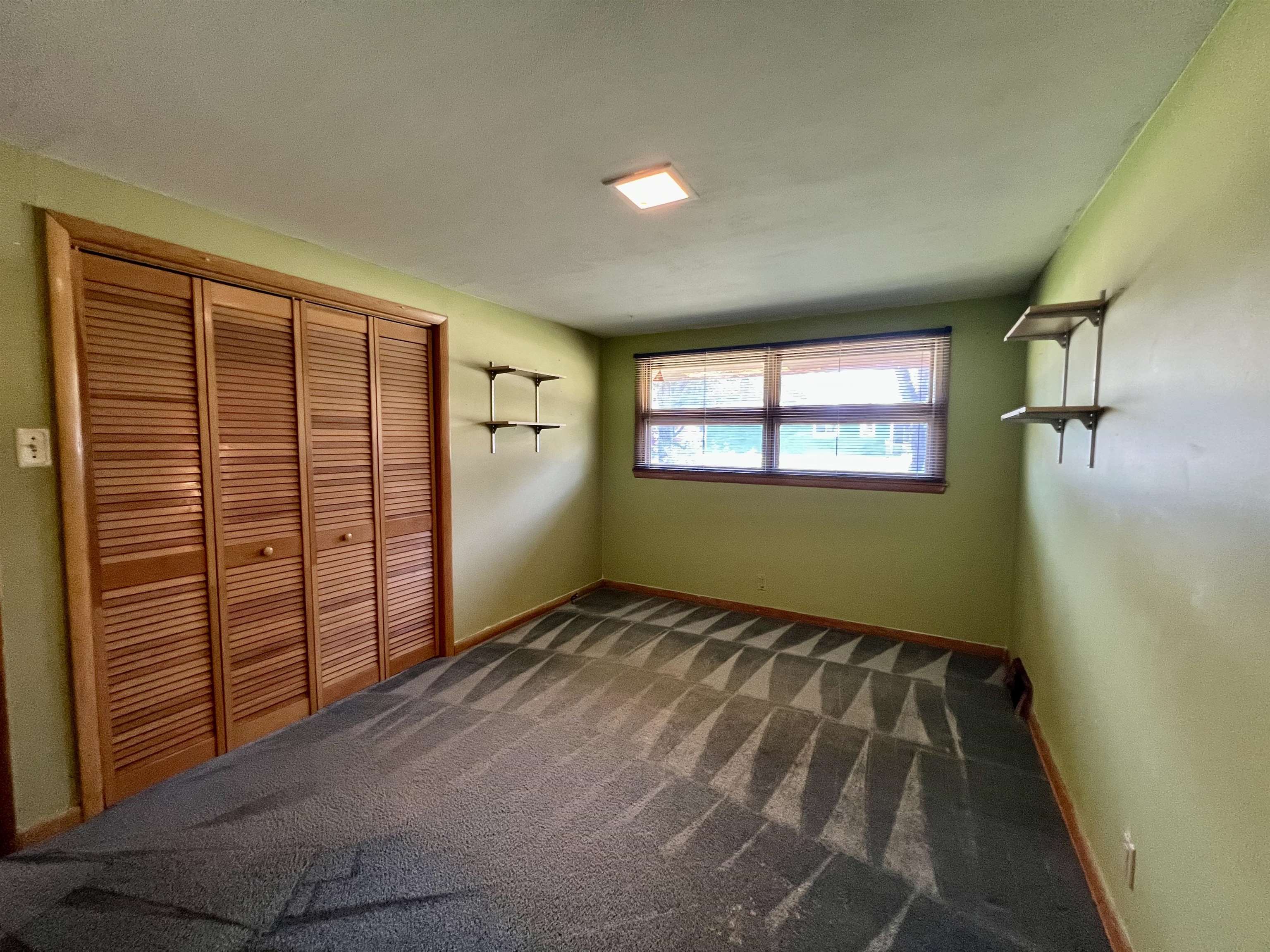 1105 N 7th