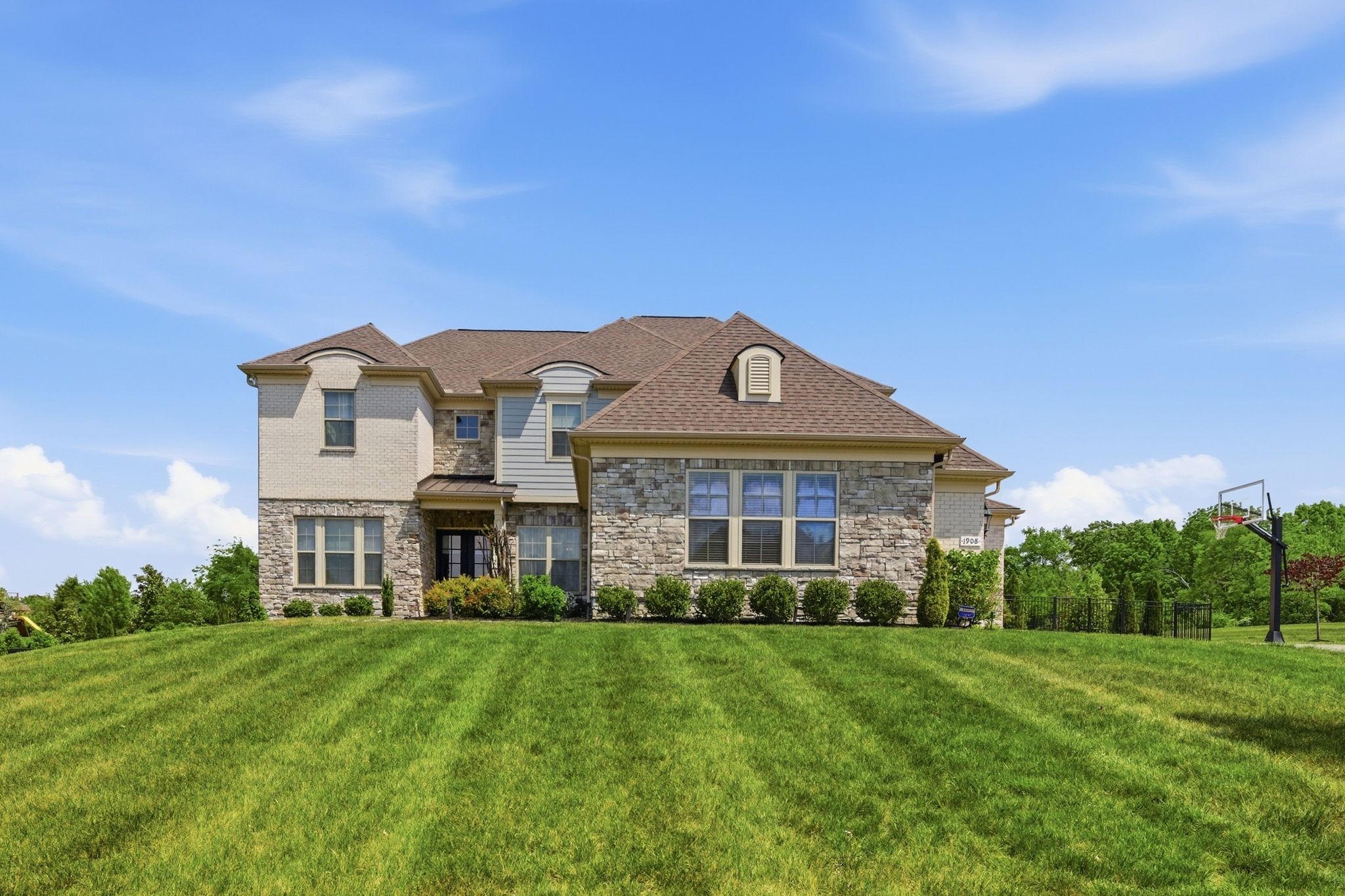 1908 New Bristol Ln — sold