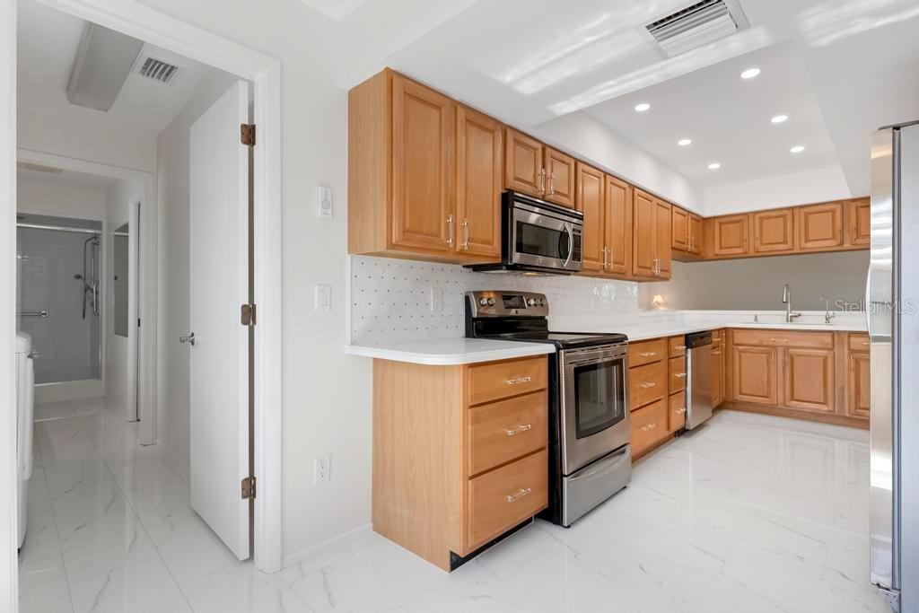 4255 Gulf Drive 116
