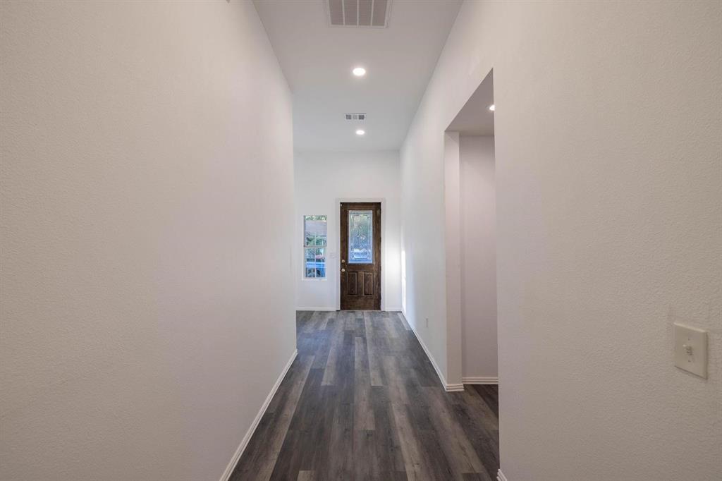 415 W 7th Street