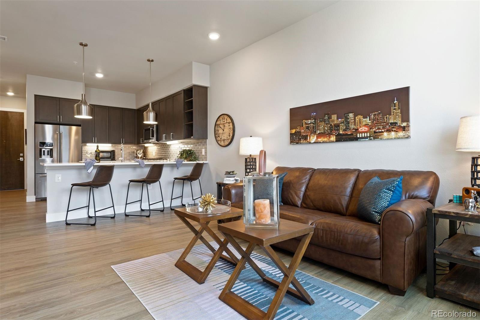 20 N Wilcox Street 621