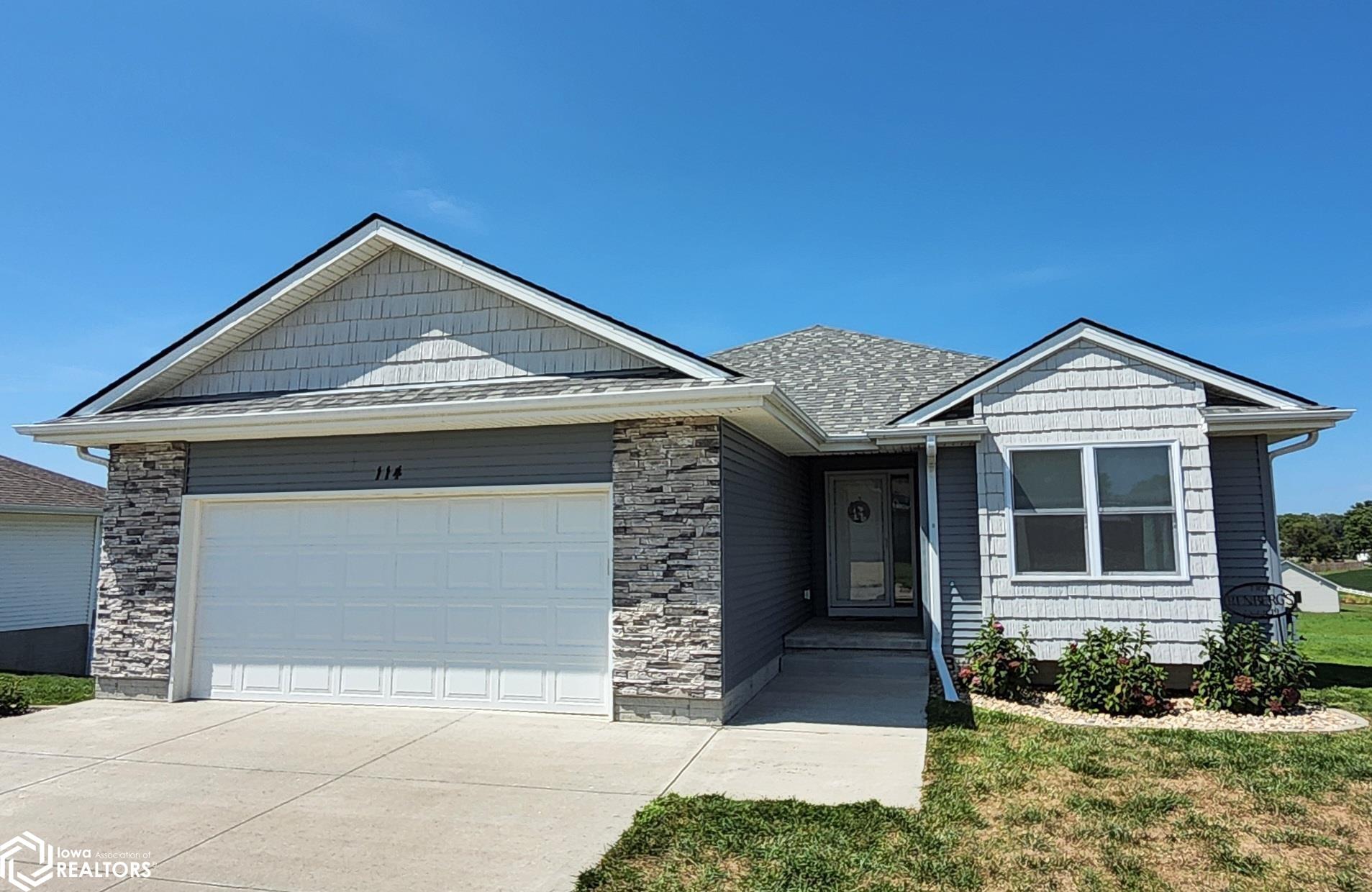 114 Willow Circle