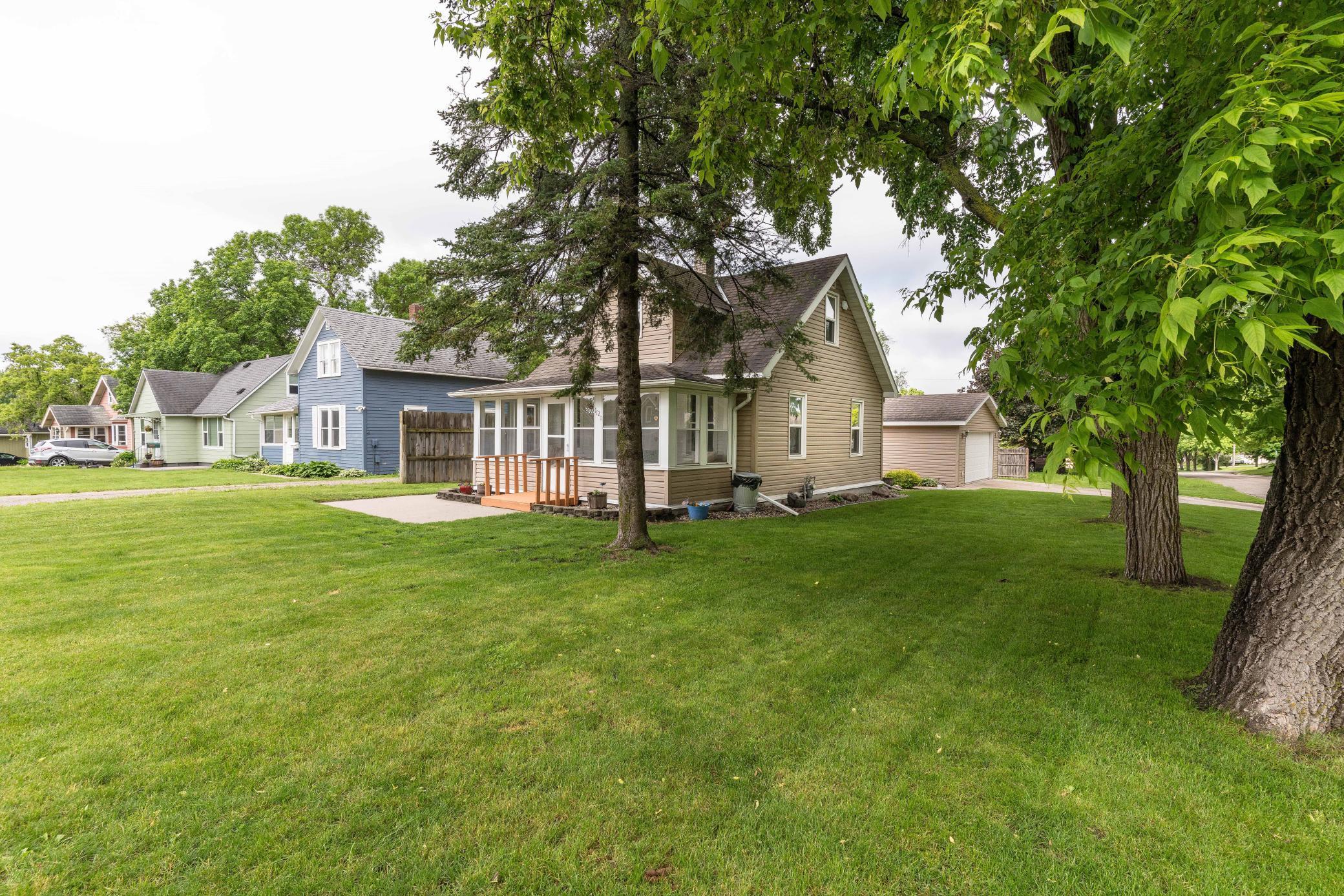 1121 N Cleveland Avenue