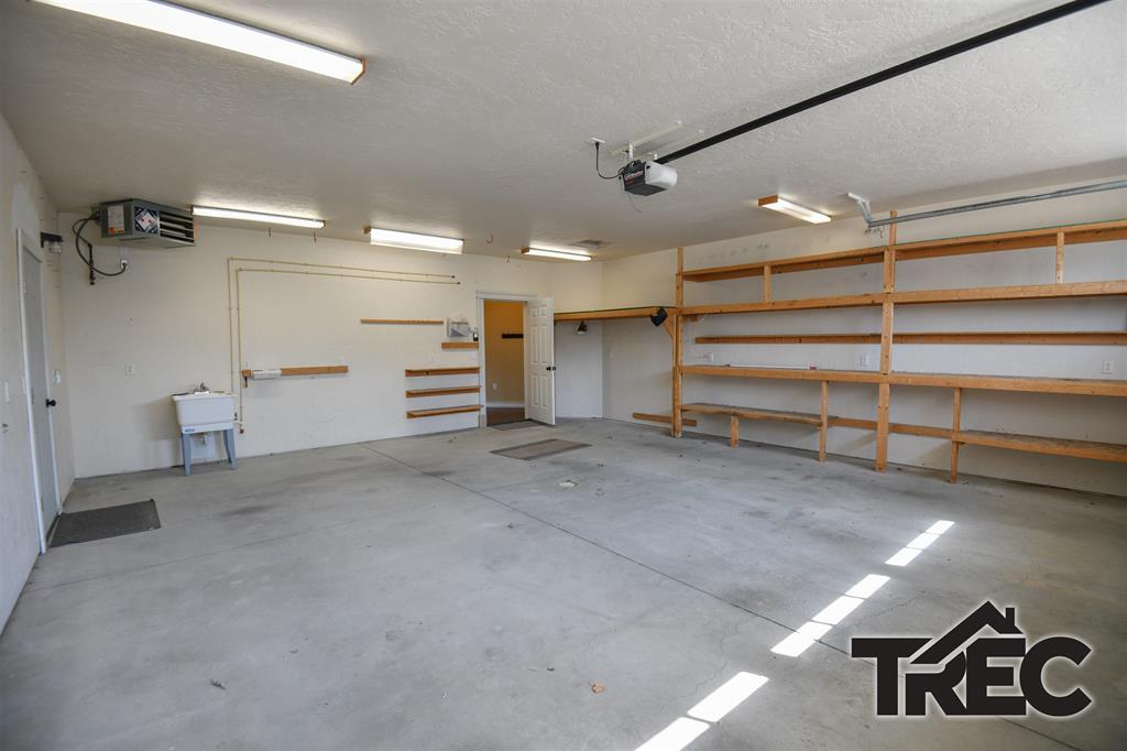 155 N 1st St W