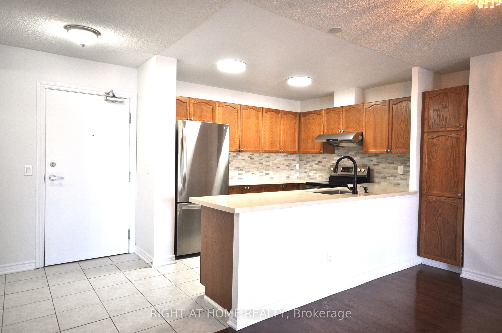 8026 Kipling Ave 201