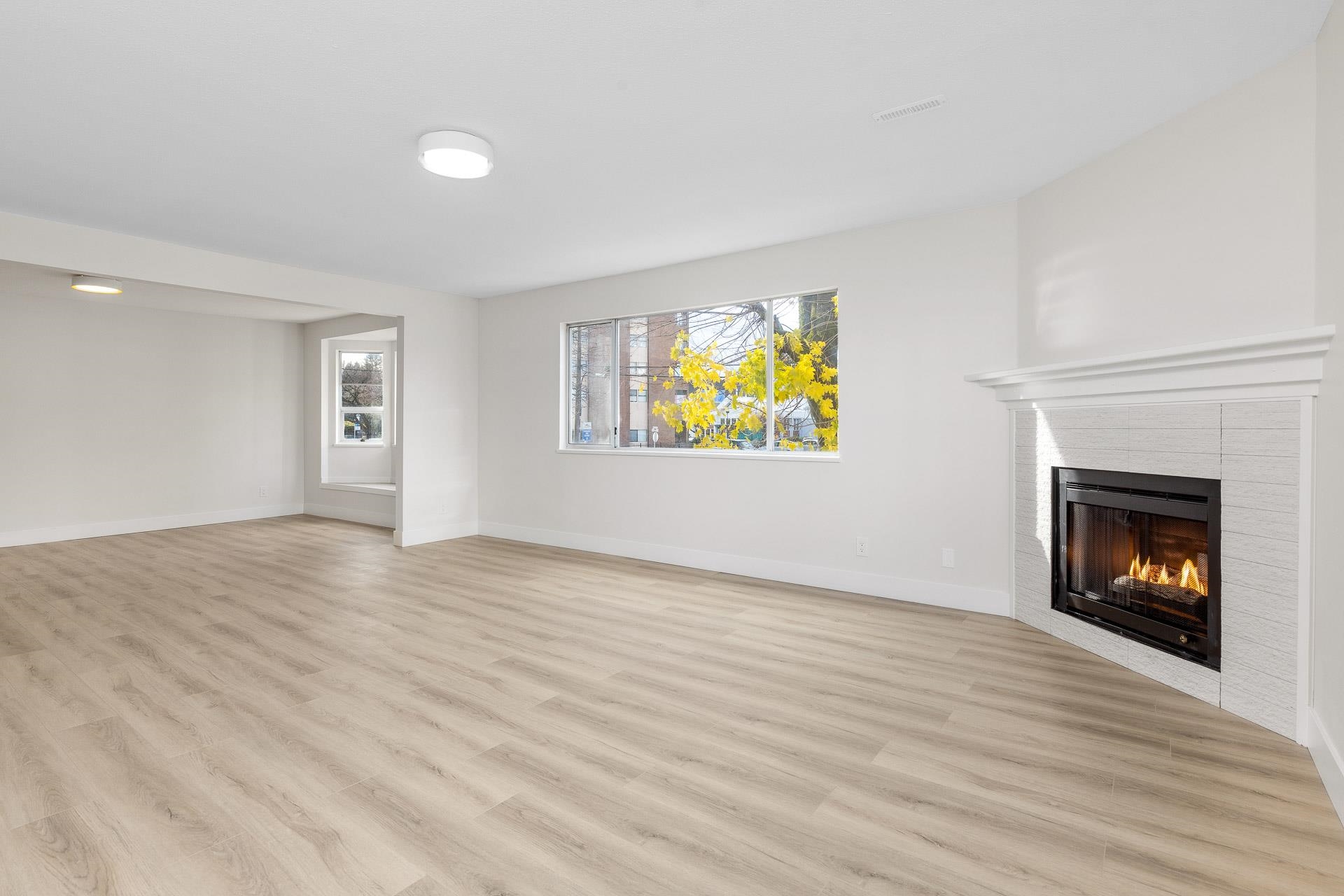 22213 Selkirk Avenue 102