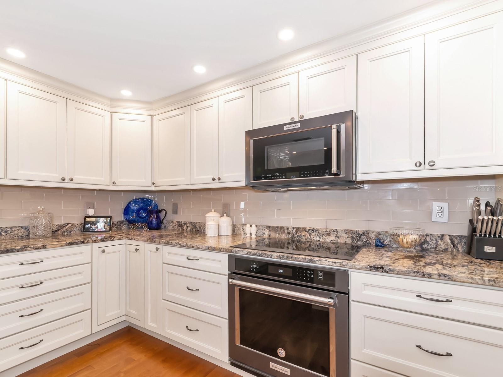 1255 N Gulfstream Avenue 807