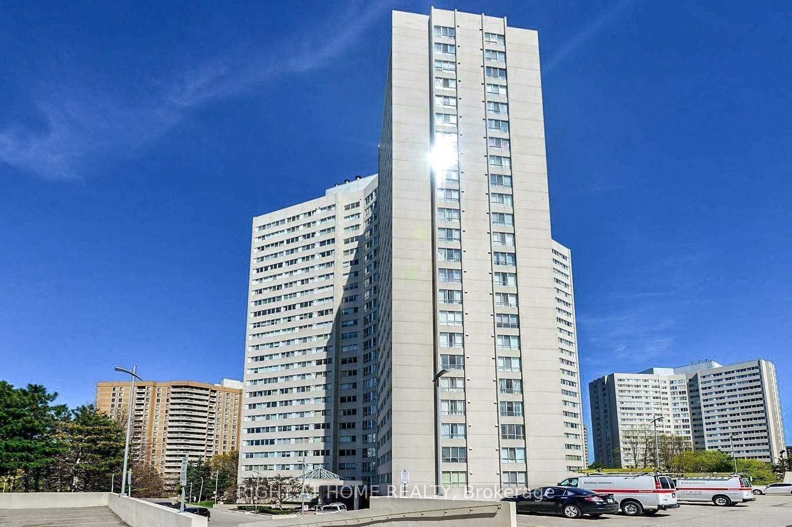 3700 Kaneff Cres Sph8