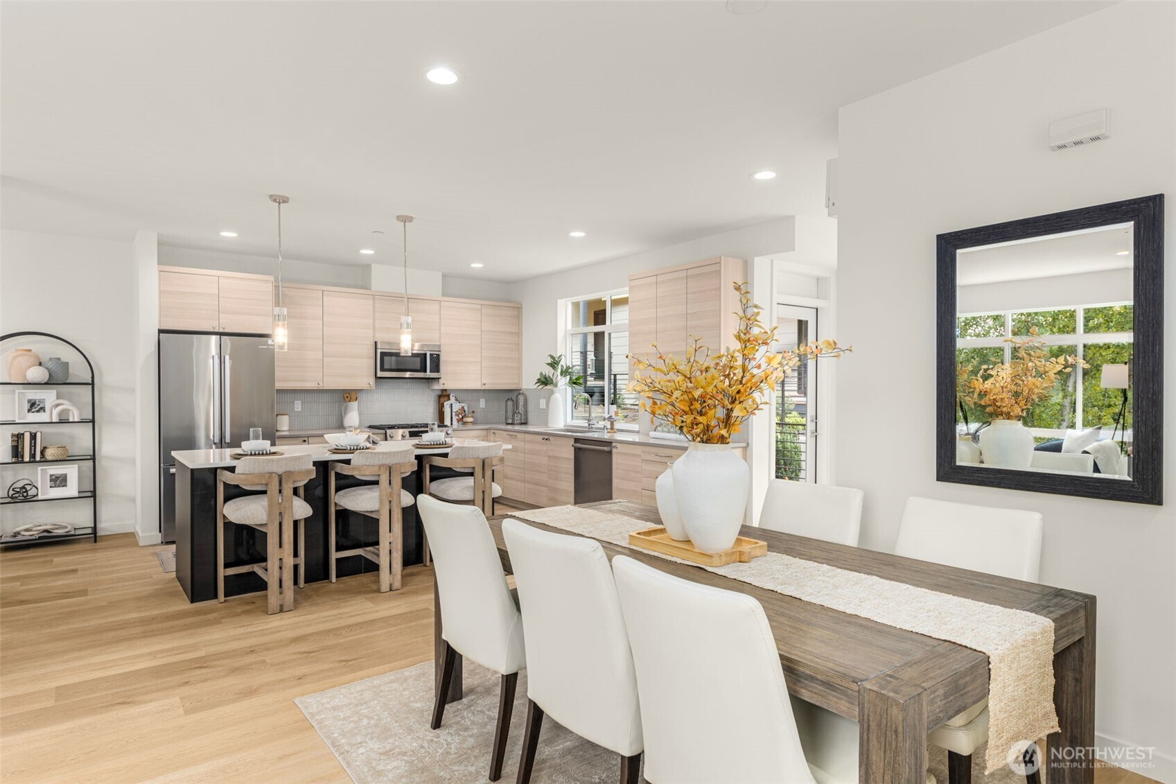 16008 Main View Lane NE