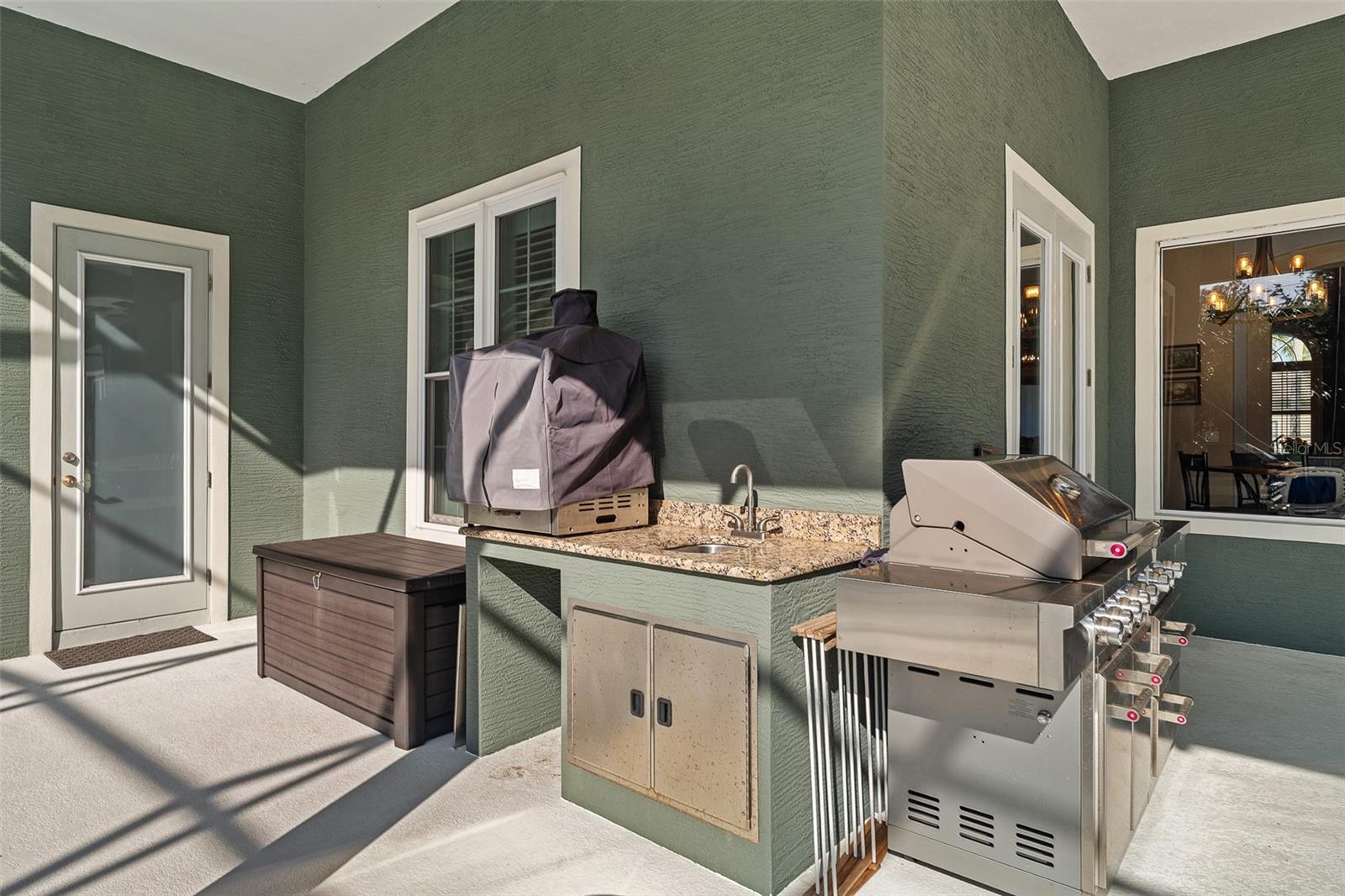 2 Humming Bird Circle