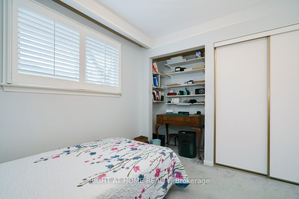 7 Sandbourne Cres