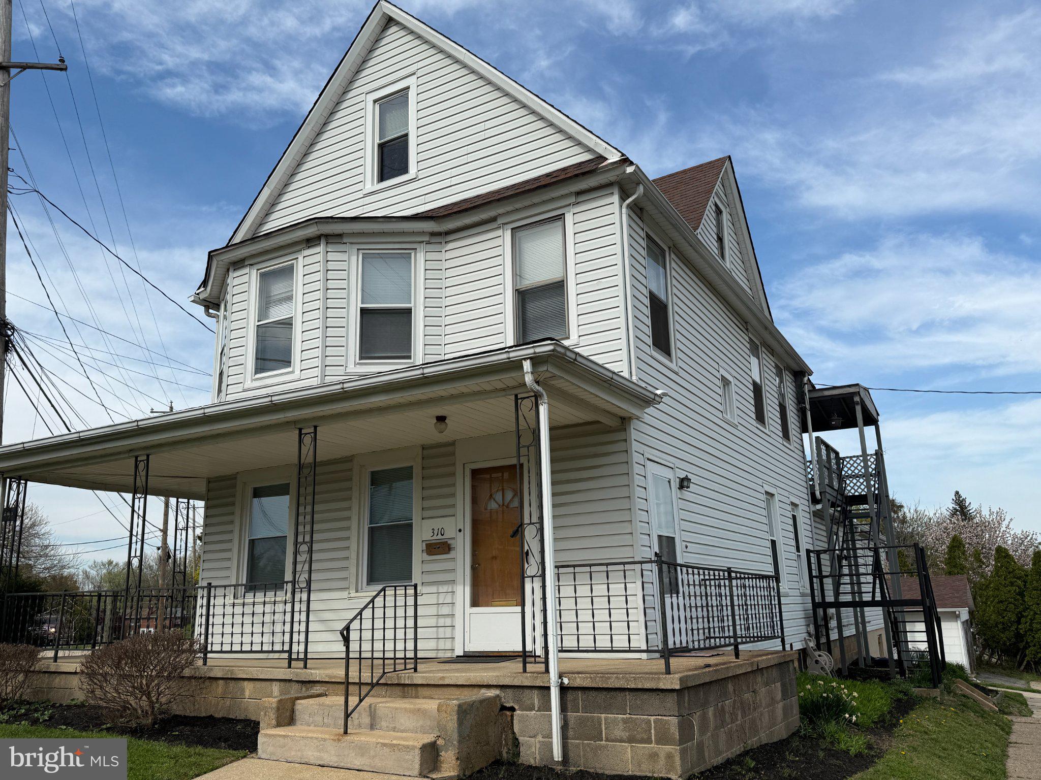 310 NDupont Rd  