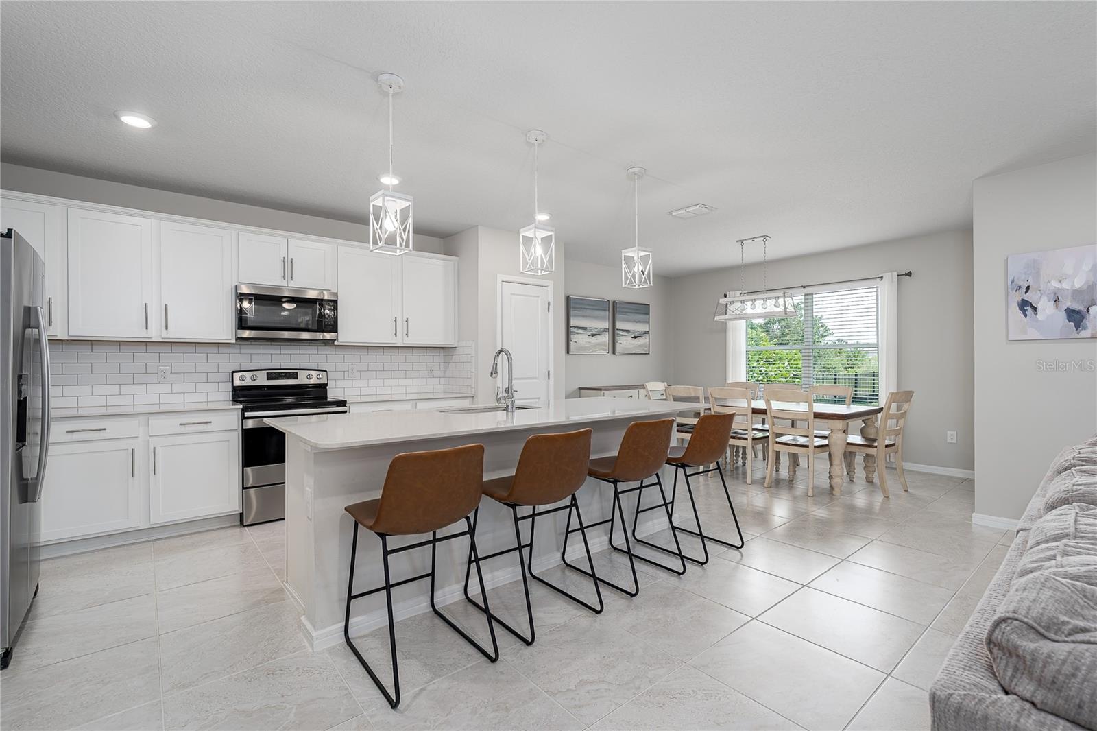 9148 Royal River Circle