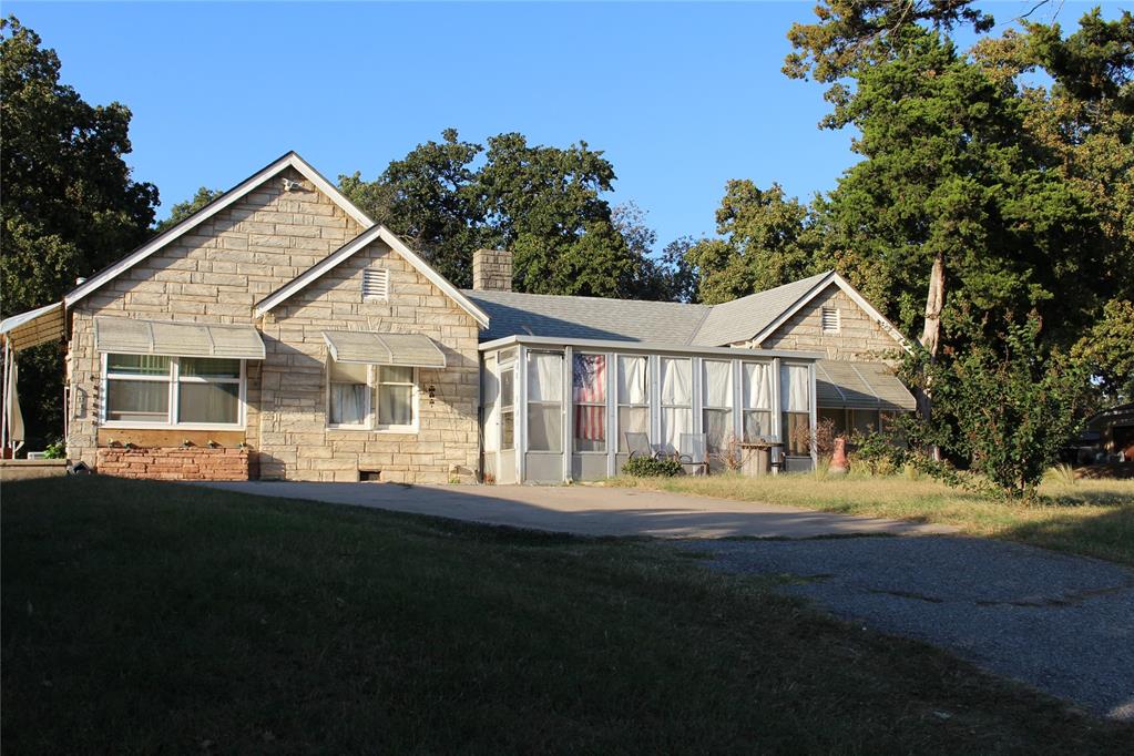 ***ATTENTION INVESTORS***
This house is priced to MOVE!!!
This home is full of character and plenty of open spaces!!  Split floorplan, two living areas, a screened in porch, outdoor/inground storm shelter, shed, and huge lot make this home extremely unique! You will have to see it for yourself to understand the amazing potential!
Nestled in Oklahoma City, this single-family residence presents an opportunity to own a slice of classic Americana. With three bedrooms, this home offers space to personalize your living experience. Built in 1948, it holds the charm of a bygone era, waiting for you to bring your vision to life. This property is ready to be transformed into your dream home. Inquire today to begin your journey.