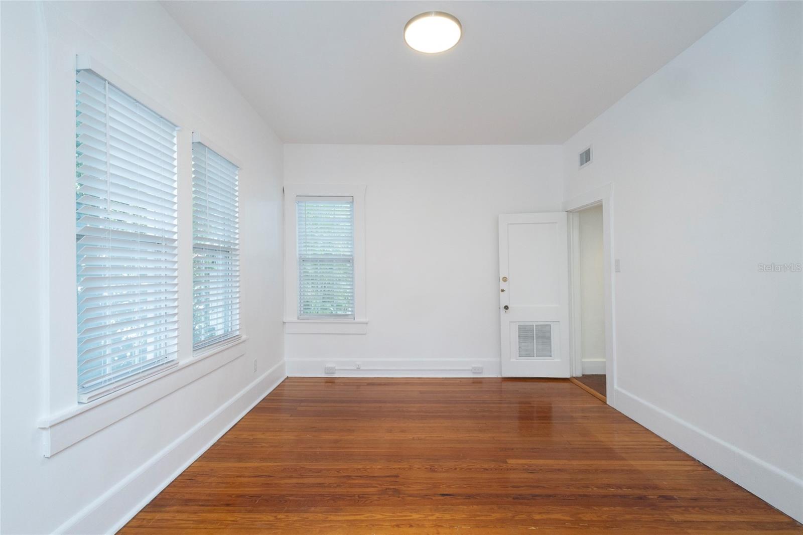 3012 W Sitios Street