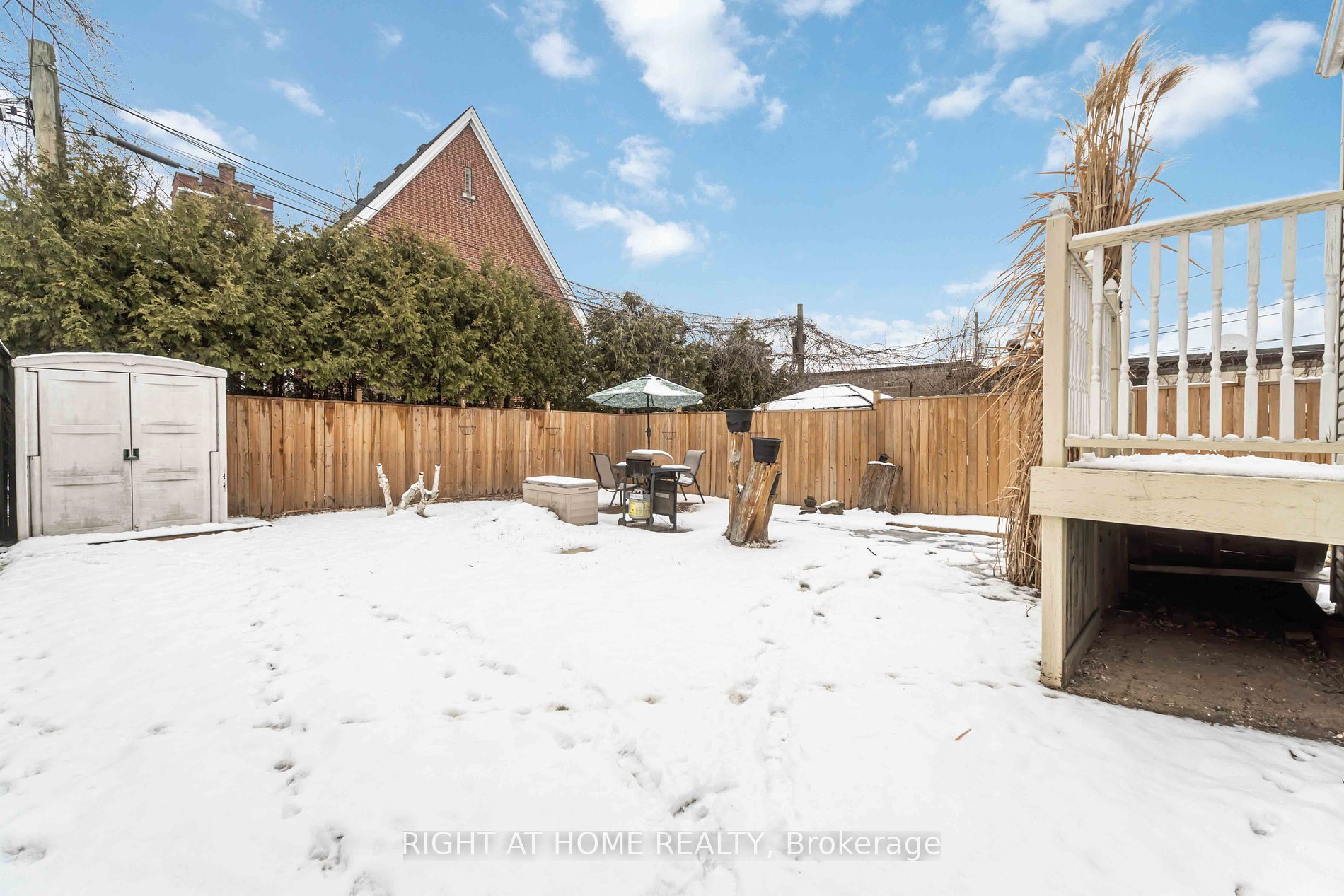 14 S Huxley Ave