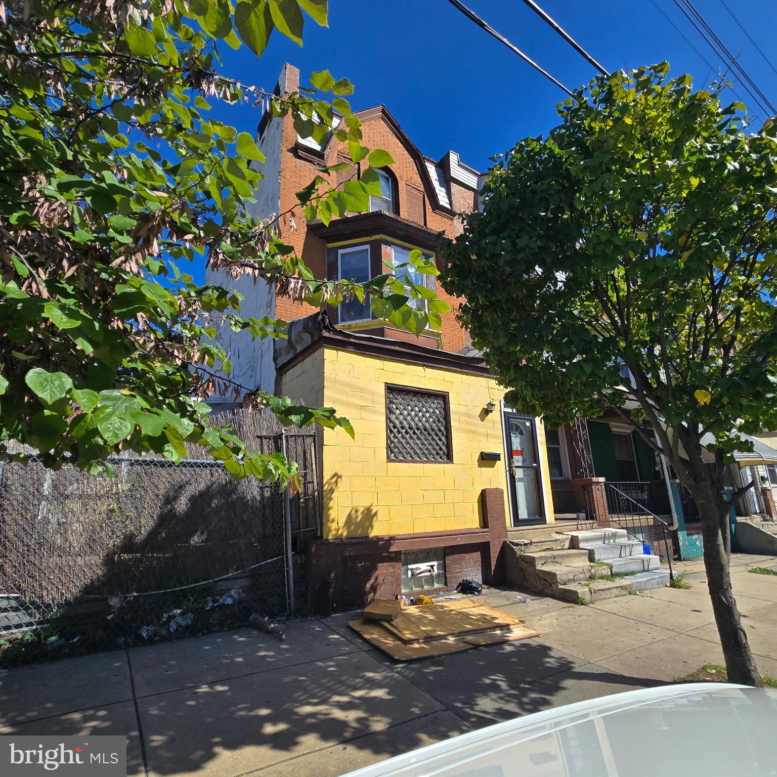 2761 N29th St  
