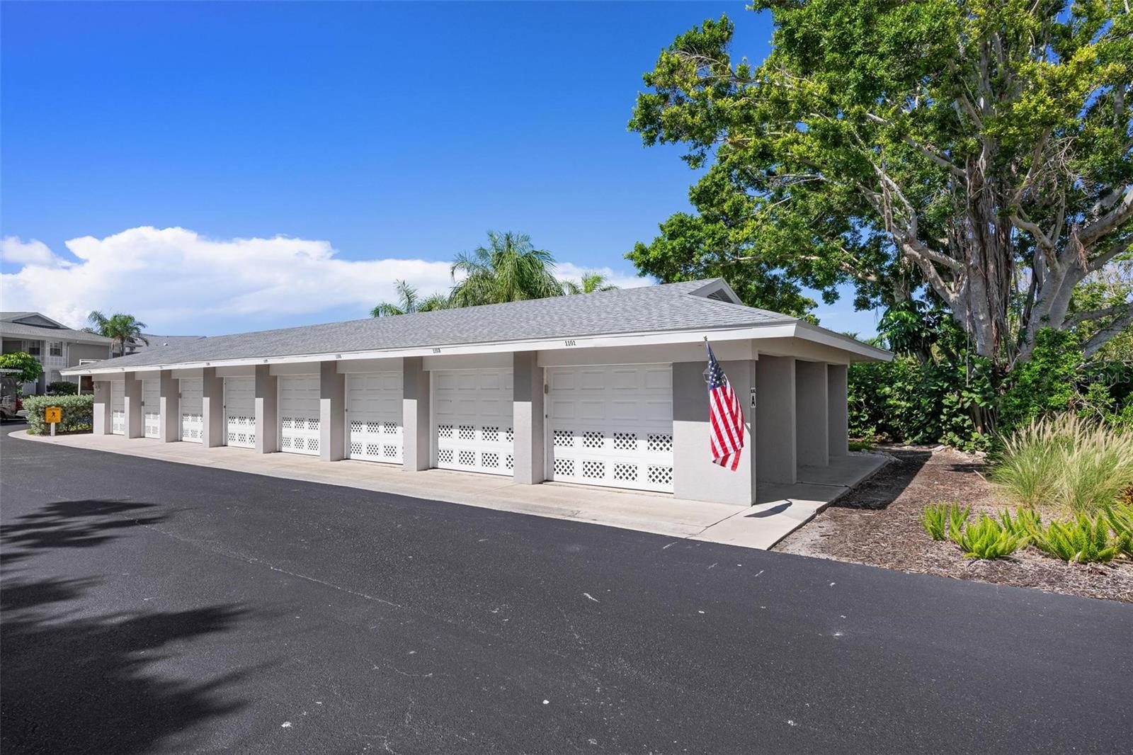 1103 Edgewater Circle 1103