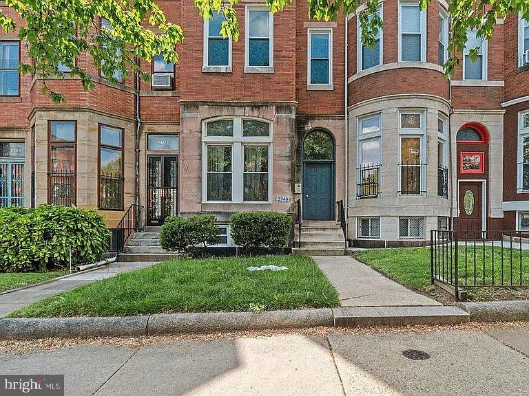 Two blocks to Johns Hopkins University; shuttle bus picks up at end of block free service to Peabody, Broadway, and Bayview connects students, staff, and researchers. This all-electric building has been overhauled with a full sprinkler system and upgraded 400-amp electric service. Each apartment has its own electric heat pump with central air, as well as a 40-gallon electric water heater. The building is separately metered for electric with five total meters. Located just two blocks from Johns Hopkins University and Wyman Park. A Johns Hopkins Shuttle Bus picks up at the end of the block, offering free, convenient service to Peabody School, Broadway Research Campus, and Bayview Medical Center.Owner pays for Water, Electricity will be paid by the tenant