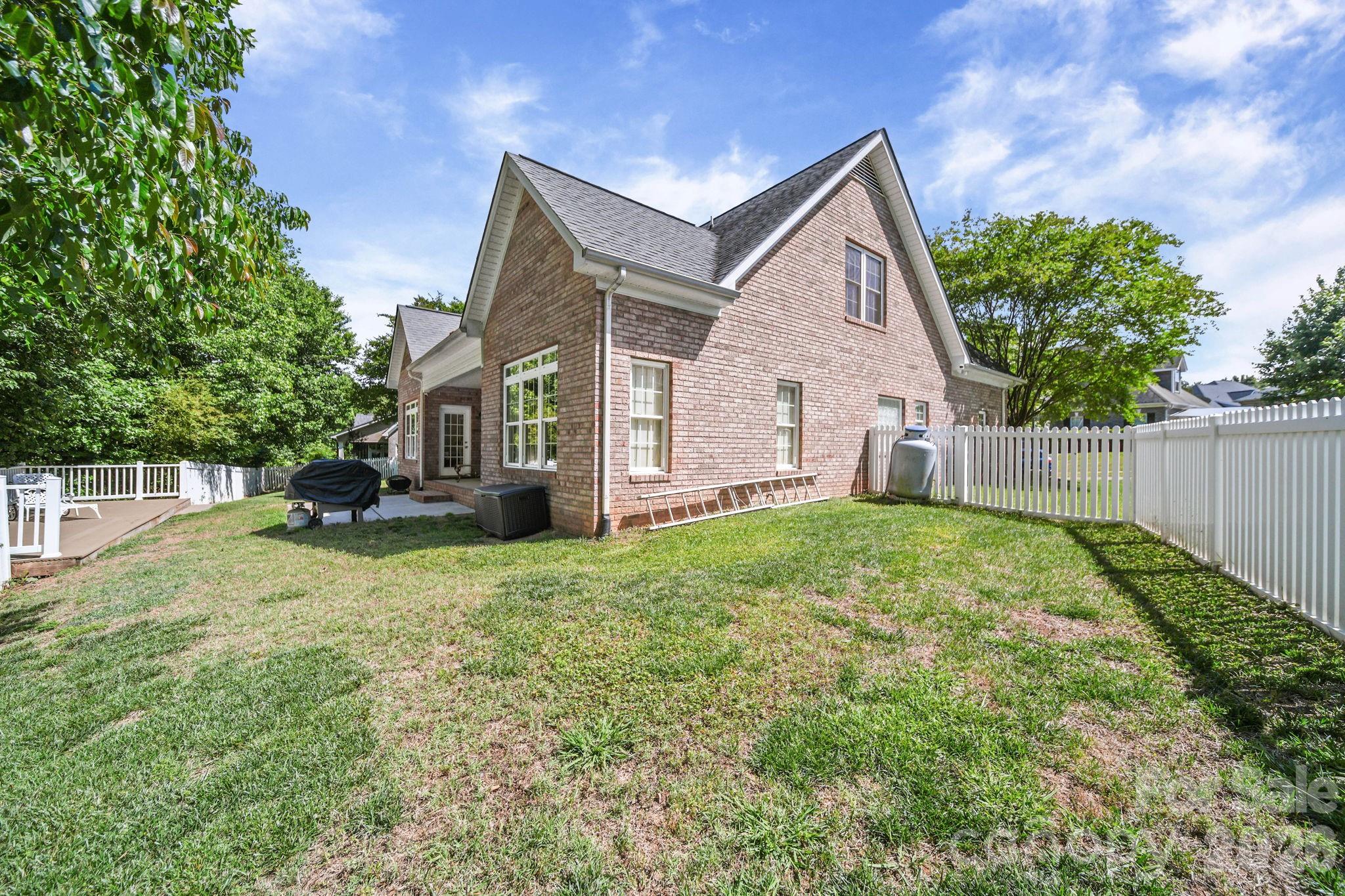 234 Lagoda Drive
