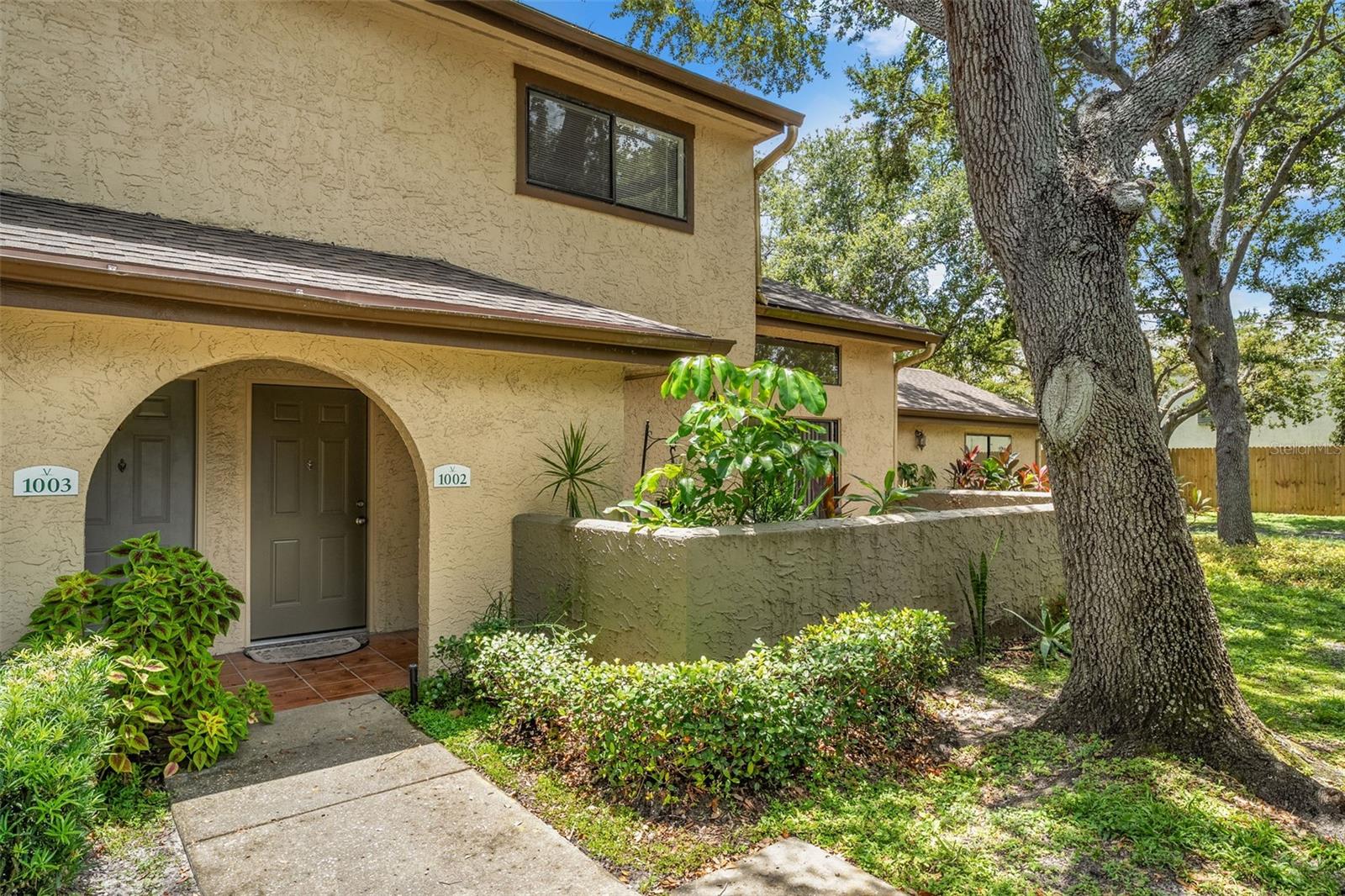 Discover this beautifully remodeled 2-bedroom, 2-bathroom townhouse nestled in the sought-after Via Verdi community in the heart of Pinellas County. This home features brand-new stainless steel appliances—including refrigerator, range, dishwasher, and microwave—plus a new water heater and plush carpet throughout, offering the perfect blend of comfort and modern style.

Enjoy resort-style living with exclusive community amenities such as a sparkling pool, tennis court, clubhouse, dog park, and utilities included (water, sewer, and garbage)—all designed to simplify your lifestyle.