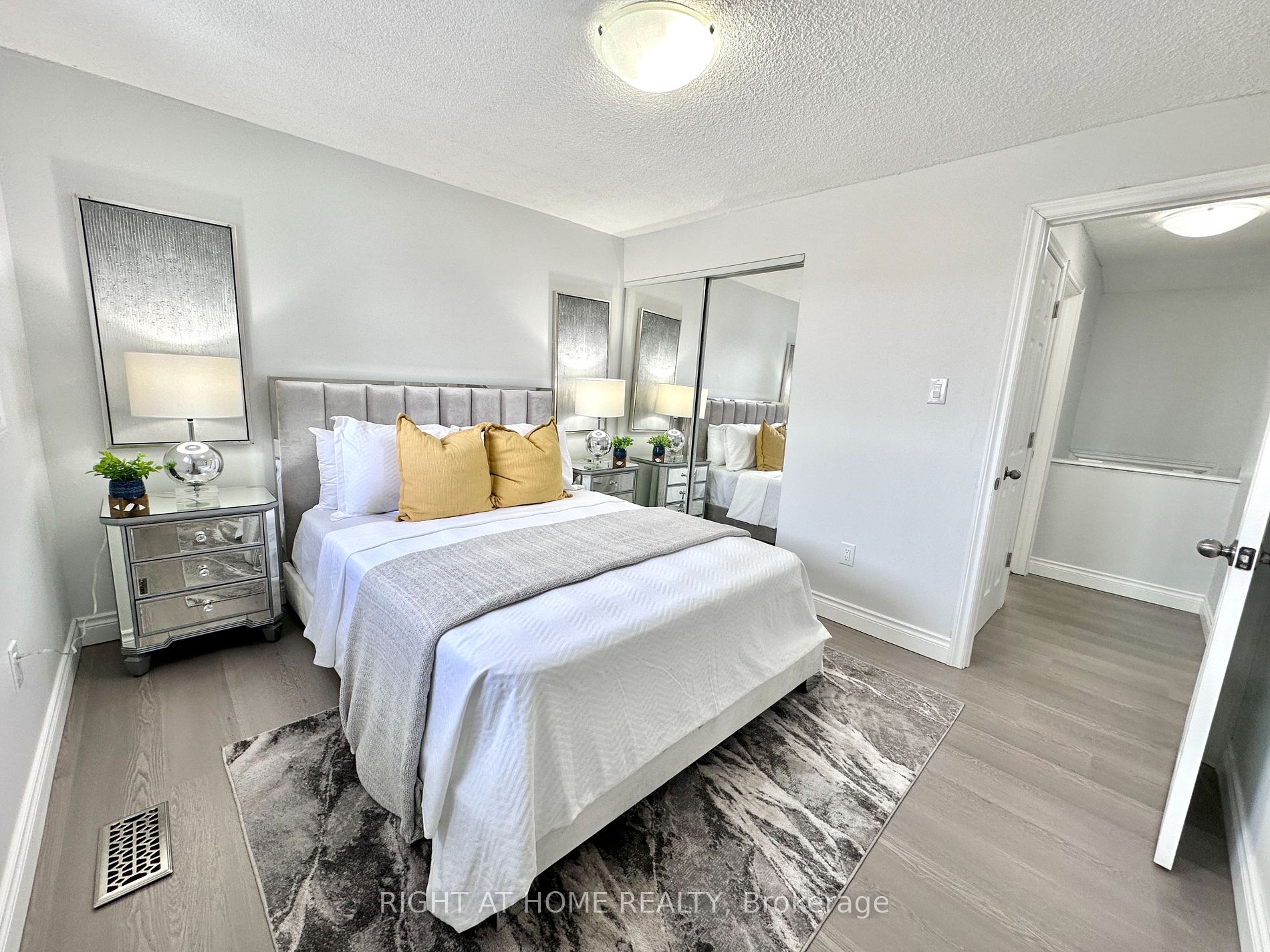 500 W Stone Church Rd C-03