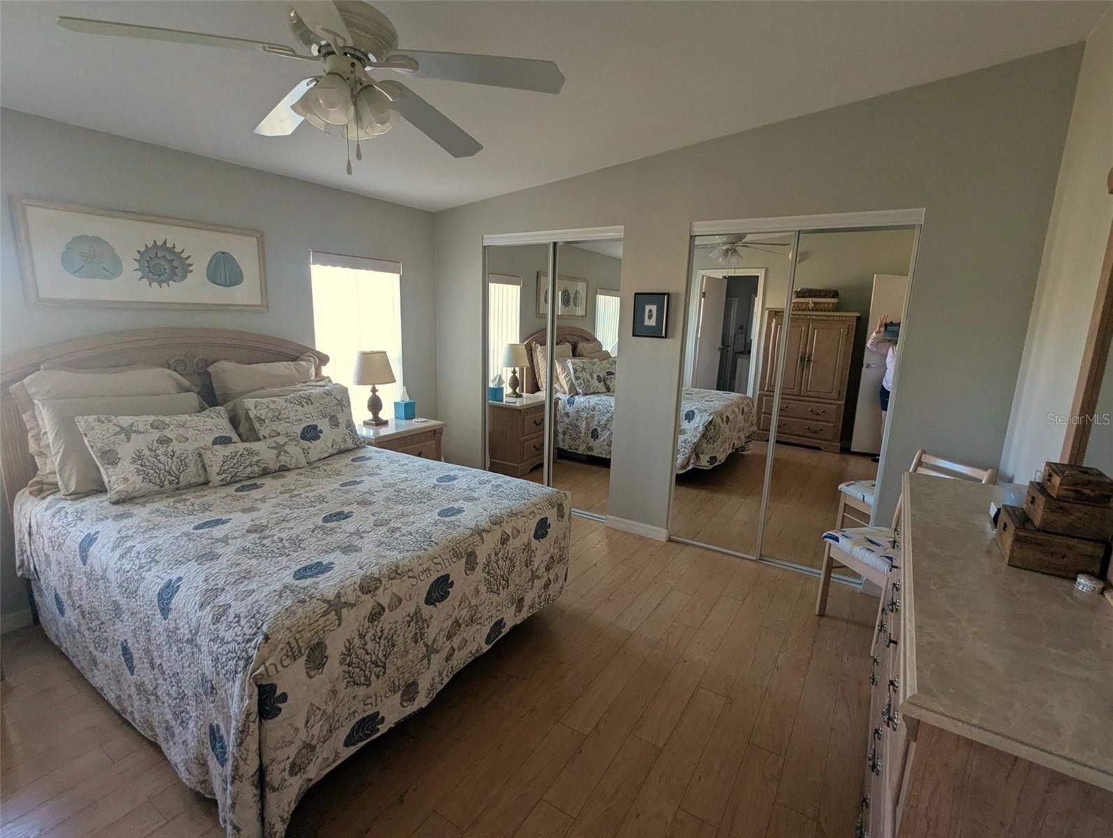 2100 Kings Highway 261