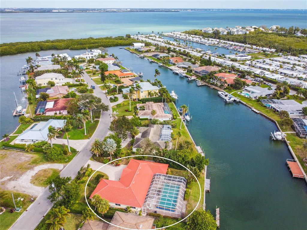 700 Old Compass Road