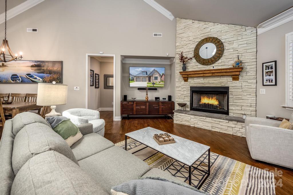 1446 Spring Ridge Lane