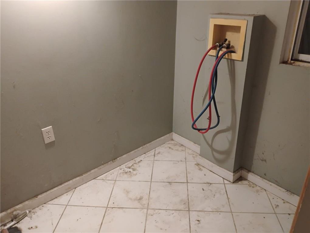 5301 NW Waukomis Drive