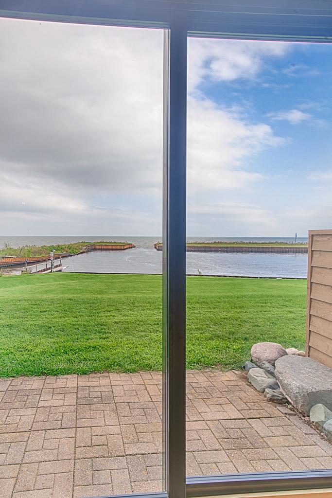 10490 Us Highway 169 106