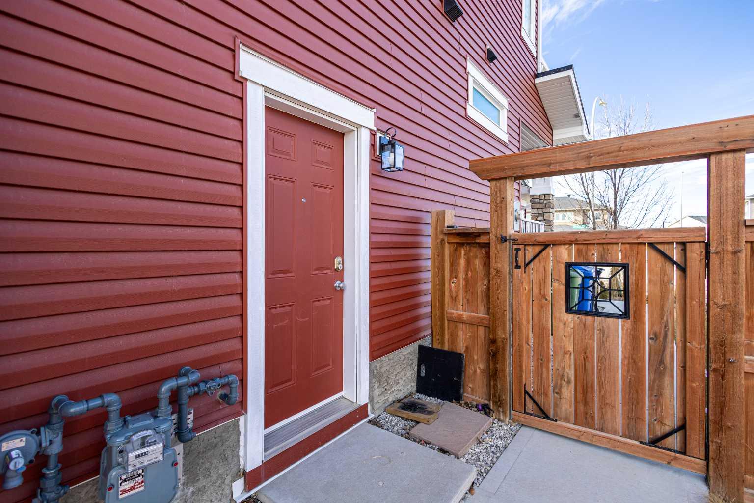 51 Evansglen Court NW