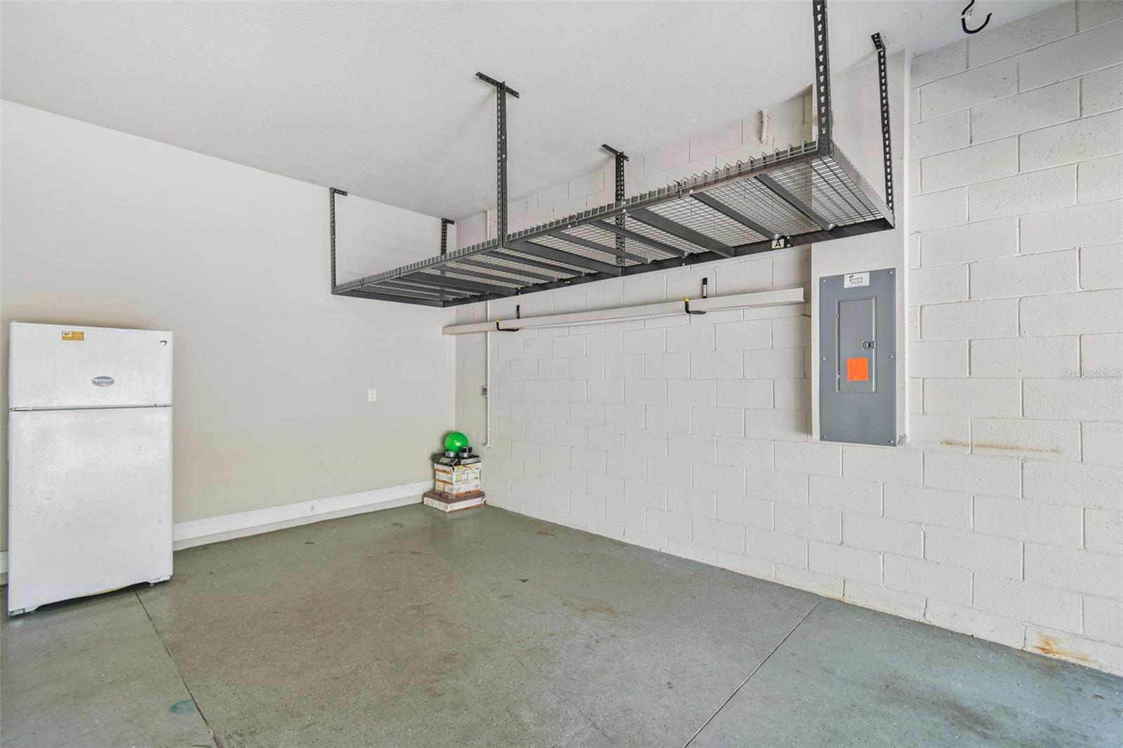 7508 Sea Lilly Court