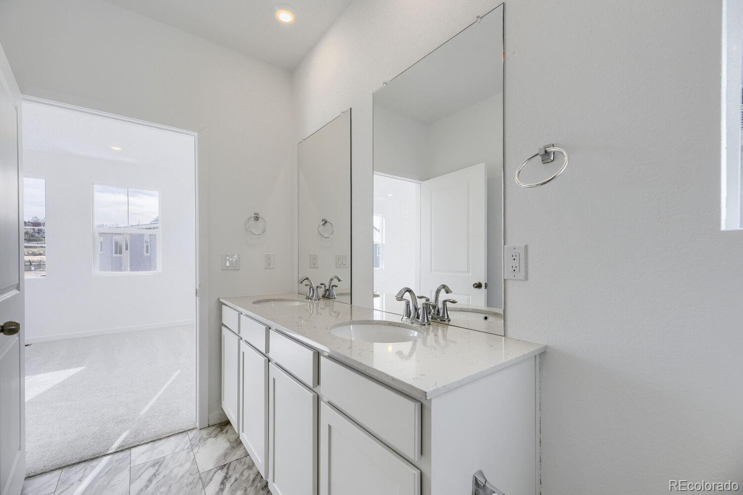 7644 S Cherokee Circle W