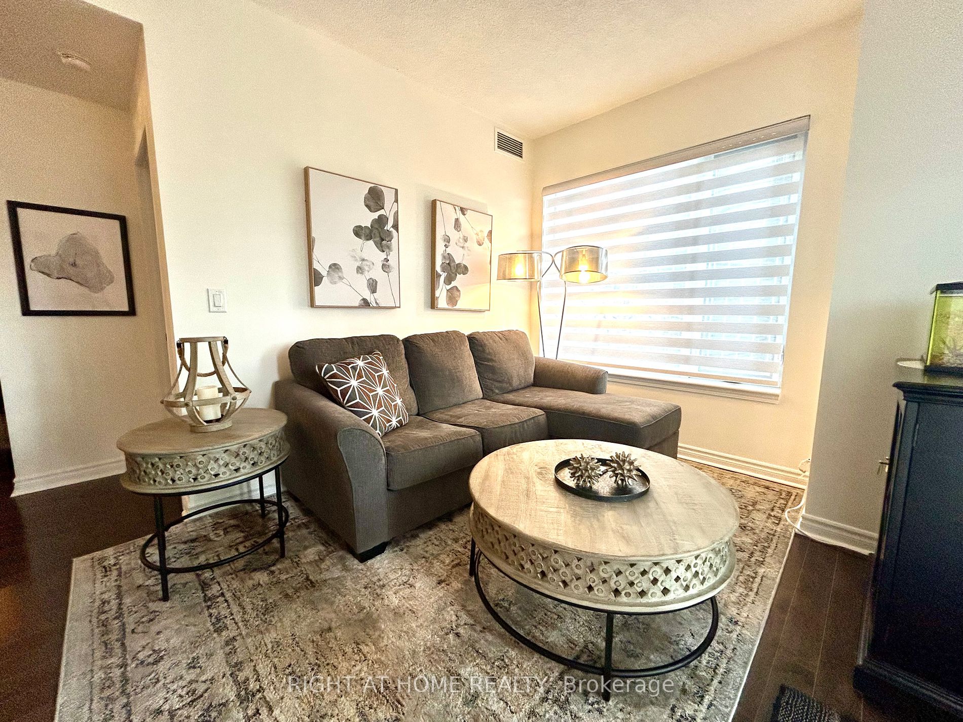 385 Prince Of Wales Dr 602